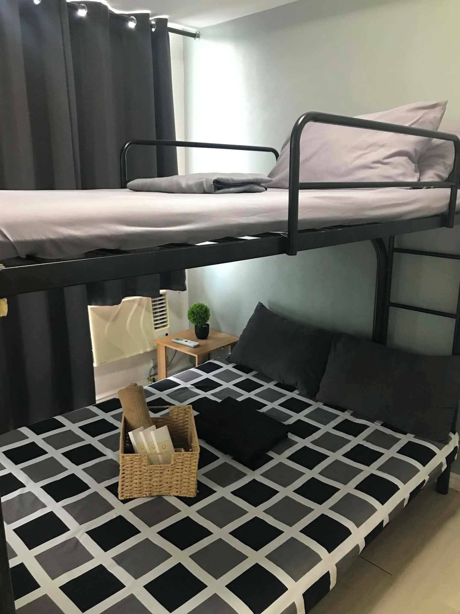 2 bedrooms, WiFi (free), bed sheets