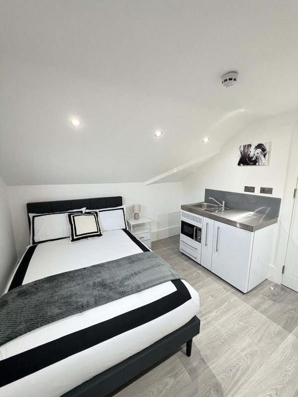 Room - Easy Stay Studio (London)