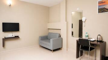Family Room, City View | Living area