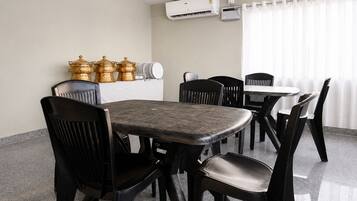 Family Room, City View | Dining