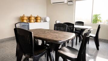 Family Room, City View | Dining