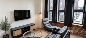 Boutique Suite in Historic Downtown Renfrew