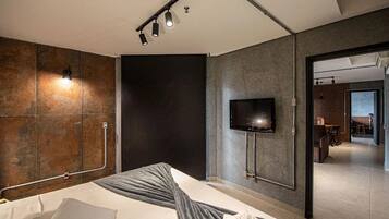 Deluxe Apartment, Balcony, Beach View | Free WiFi