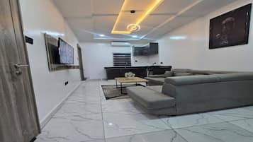 Classic Apartment, Balcony, Courtyard View | Living area