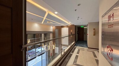 NEWLEVEL HOTEL