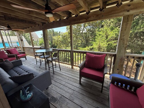Spacious 5-bedroom house in fantastic Ocracoke with AC