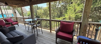 Spacious 5-bedroom house in fantastic Ocracoke with AC