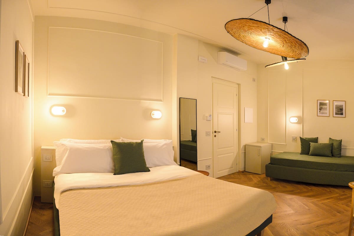 Luxury Quadruple Room | Frette Italian sheets, premium bedding, down comforters, pillowtop beds
