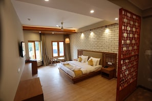 Junior Suite | Desk, laptop workspace, WiFi (free) - The Grand View Ladakh (Leh)
