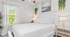 Townhome, Multiple Beds, Kitchen, Garden View (Pointe of Paradise) | 3 bedrooms, individually decorated, individually furnished - Pointe of Paradise - 3BR Near the Beach (Panama City Beach)