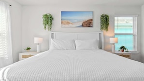 Nhà liên kế, nhiều giường, bếp, quang cảnh vườn (Pointe of Paradise) | 3 phòng ngủ, bàn ủi/dụng cụ ủi quần áo, trang trí khác biệt 