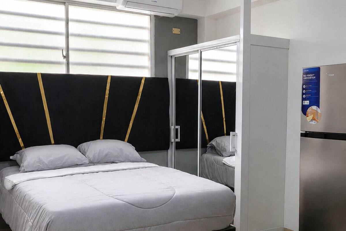 Junior Suite | Select Comfort beds, WiFi (free), bed sheets