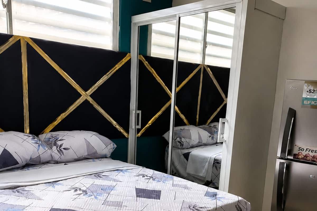 Standard Room | Select Comfort beds, WiFi (free), bed sheets