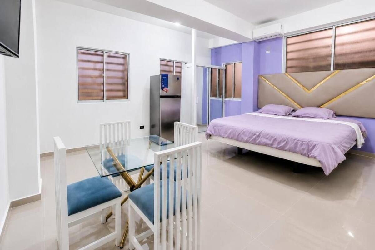 Deluxe Suite | Select Comfort beds, WiFi (free), bed sheets