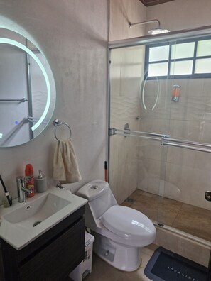 Bathroom - Vrbo Property (Huacas)