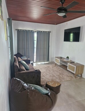Living area - Vrbo Property (Huacas)