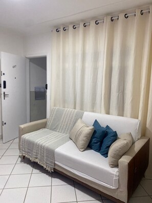 Living area - Serene 1-bedroom apartment in Praia Grande perfect for relaxing stays (Praia Grande)