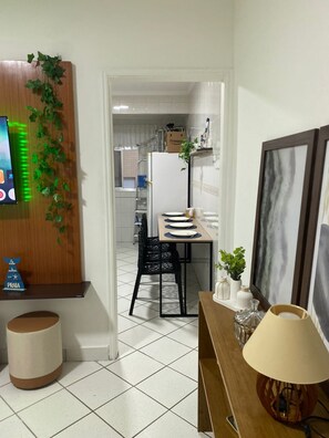Dining - Serene 1-bedroom apartment in Praia Grande perfect for relaxing stays (Praia Grande)