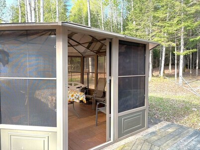 Bonaventure River Cabin | Salmon Fishing & Launch