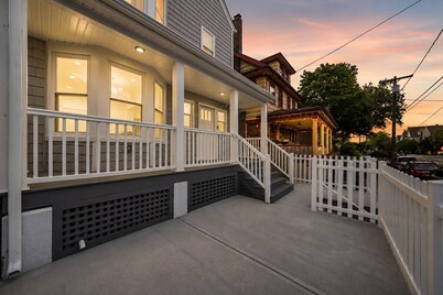 Emory By The Sea - Fully Renovated Cozy 2 bed duplex in fantastic Asbury Park