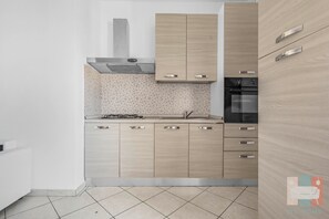 Private kitchen - ZAN20: A Comfortable and Bright Apartment in Milan (Milano)