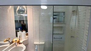 Ảnh chưa phân loại, 4 trong số 47 ảnh, nút