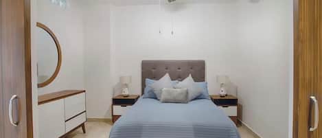 2 bedrooms, in-room safe, iron/ironing board, free WiFi