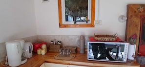 Private kitchen - Mountain & Lake Getaway near Bariloche (Dina Huapi)