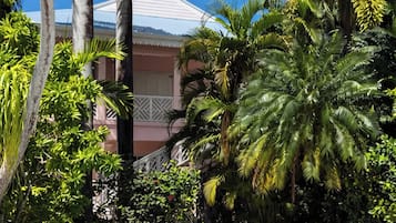 Biệt thự Cao cấp, quang cảnh núi | Hồ bơi | 2 hồ bơi ngoài trời, ghế dài tắm nắng