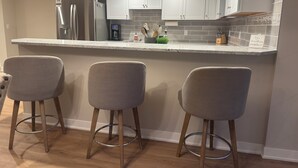 Private kitchen - Private Pool Retreat, Fire Pit, Game Room (Oak Grove)