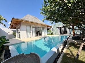 Utomhuspool