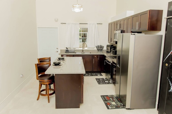 House, 3 Bedrooms, Balcony | Interior