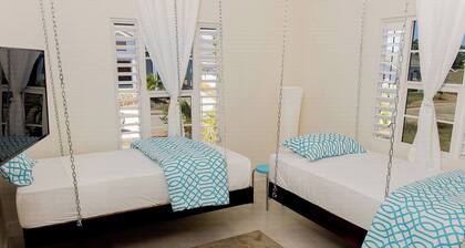 Beyond Escape-solar-powered-3bdrm-near Ocho Rios