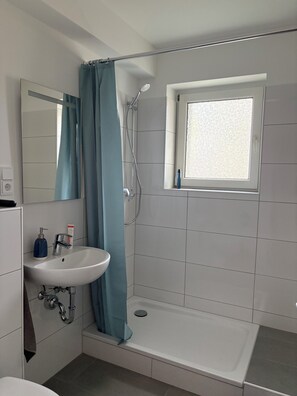 Towels, soap, toilet paper - Vrbo Property (Köln)