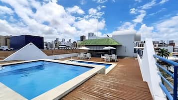 Apartamento básico | Piscina | 2 piscinas externas