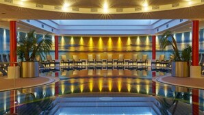 Hus | Pool