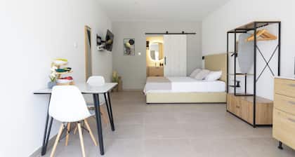 Napa Heights Studio 1