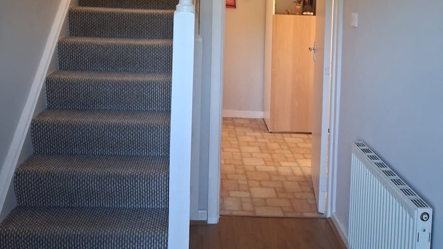 North Dublin 2-bed House, Sleeps 4