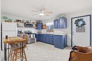 Private kitchen - Stargazers Western Retreat (Black Hawk)