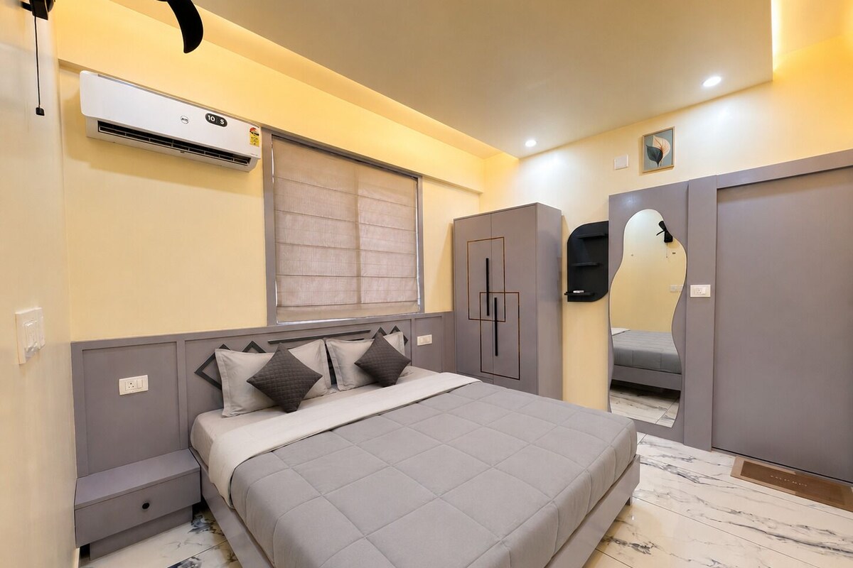 Suite superior, vistas a la montaña | Sábanas italianas Frette, ropa de cama de alta calidad, minibar