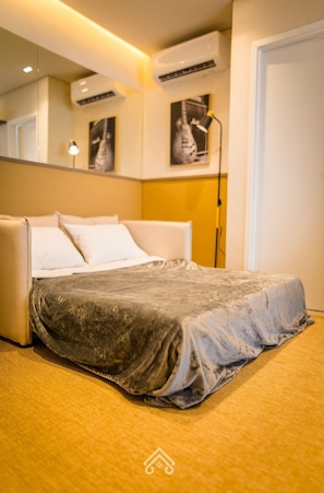 Bureau, Wi-Fi gratuit, draps fournis