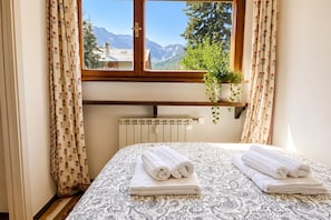 Room - Via Medal: 1BR apt in the heart of Bardonecchia (Bardonecchia)