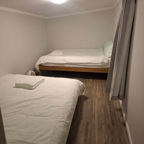 Chalet, 2 Bedrooms - 2 Bedroom garden chalet (Rotorua)