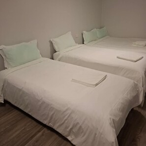 Chalet, 2 Bedrooms - 2 Bedroom garden chalet (Rotorua)
