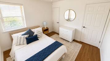 3 bedrooms, WiFi, bed sheets