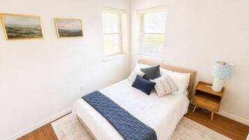 3 bedrooms, WiFi, bed sheets
