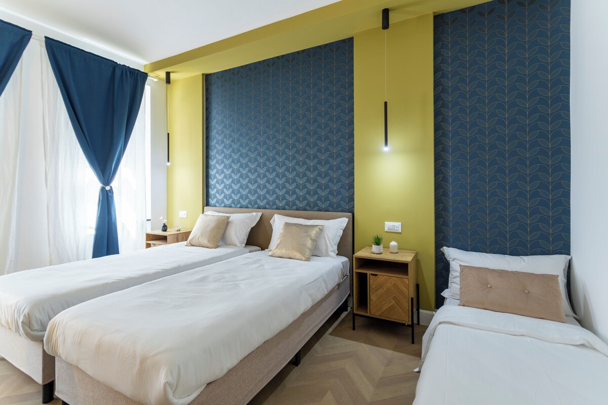 Premium bedding, in-room safe, desk, laptop workspace