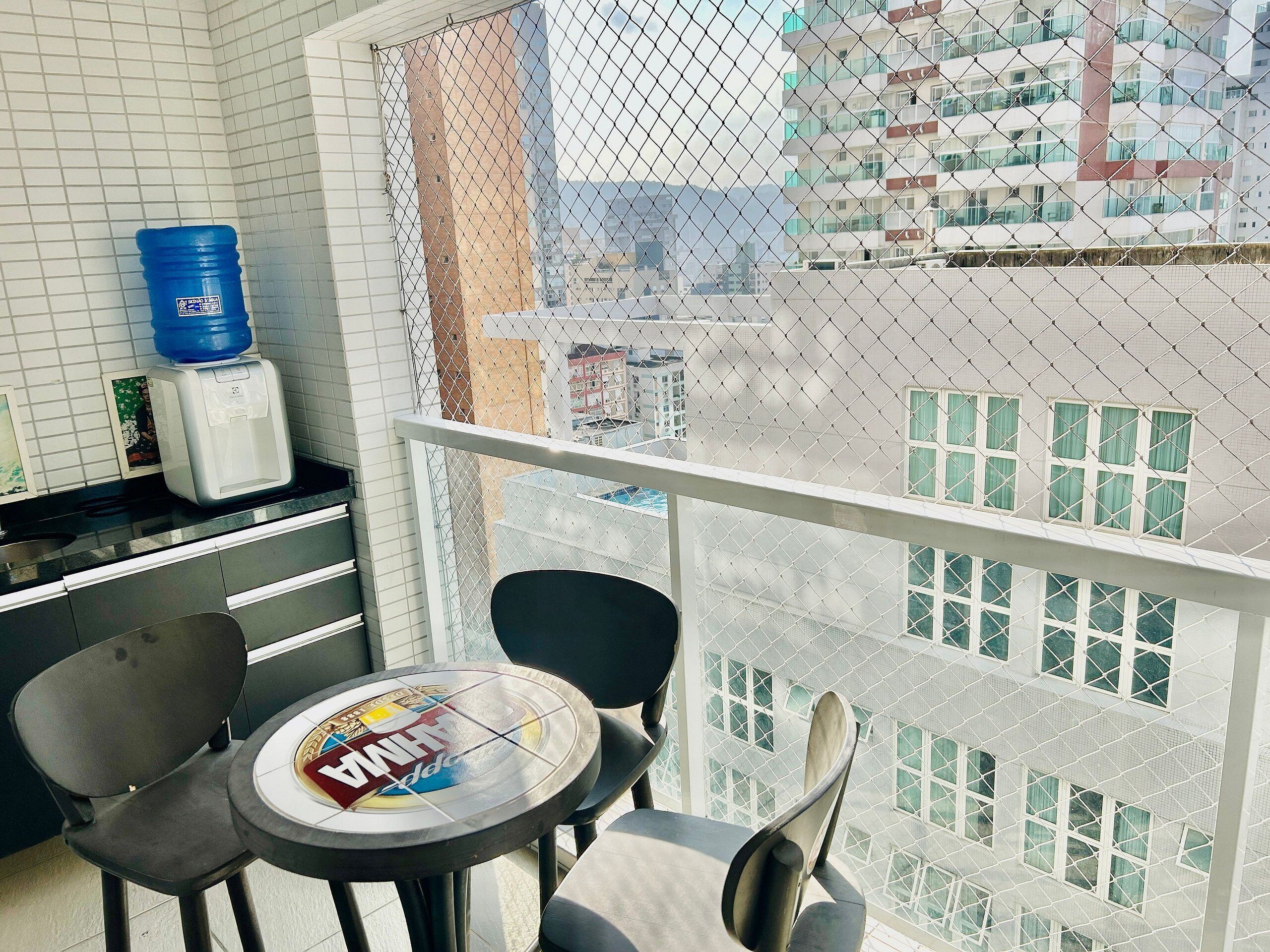 Apartment | Outdoor dining