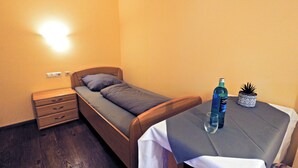 Single Room, Non Smoking, Private Bathroom - Gasthaus Schwarzer Adler (Holzgünz)