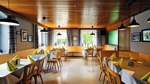 Dining - Gasthaus Schwarzer Adler (Holzgünz)